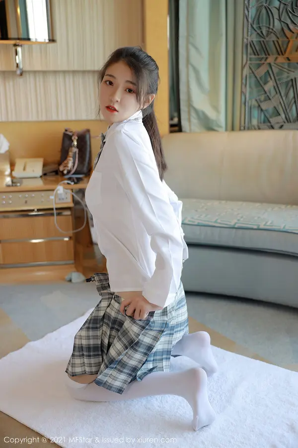 Vol. 0448 Laura苏雨彤(41P)