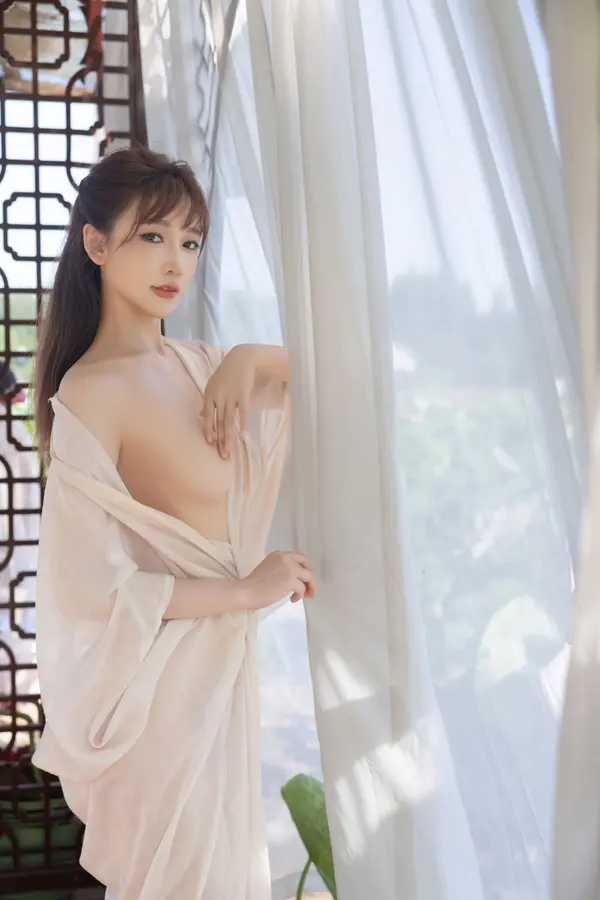 Vol. 10630 陆萱萱《私购流出》(91P)