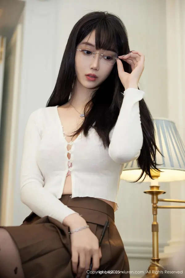 Vol. 09737 玥儿玥er(83P)