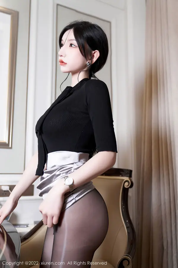 Vol. 05777 周于希Sally(90P)