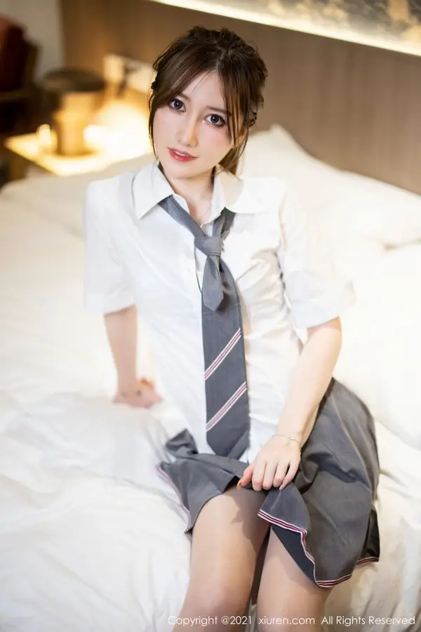 Vol. 03882 美桃酱(53P)