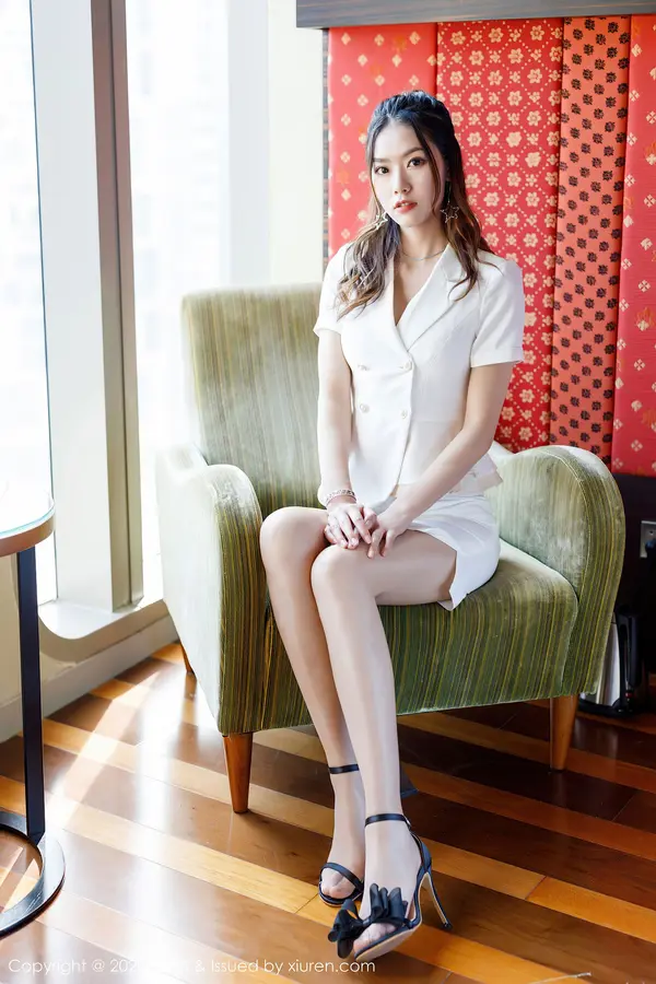 Vol. 0512 方子萱(61P)