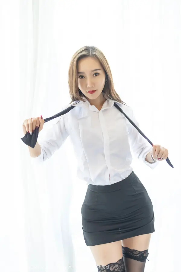 Vol. 02991 艾静香(44P)