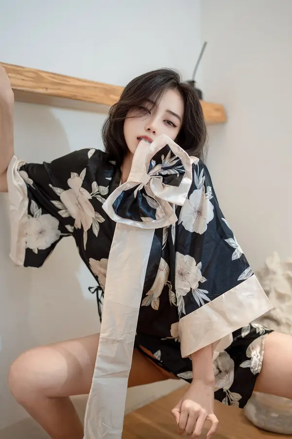 Vol. 0383 时安安《私购流出》(90P)