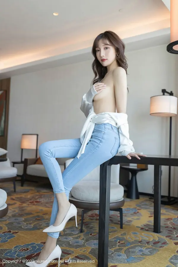 Vol. 04425 陆萱萱(81P)