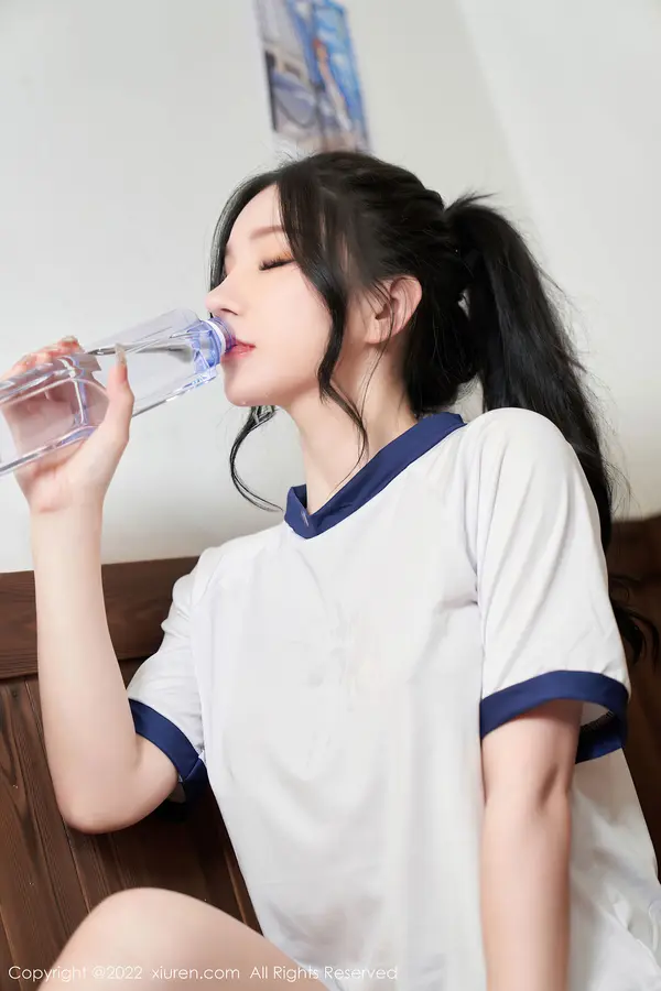 Vol. 05104 周于希Sally(73P)