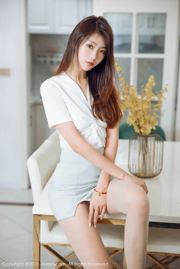 Vol. 03924 可乐Vicky(64P)