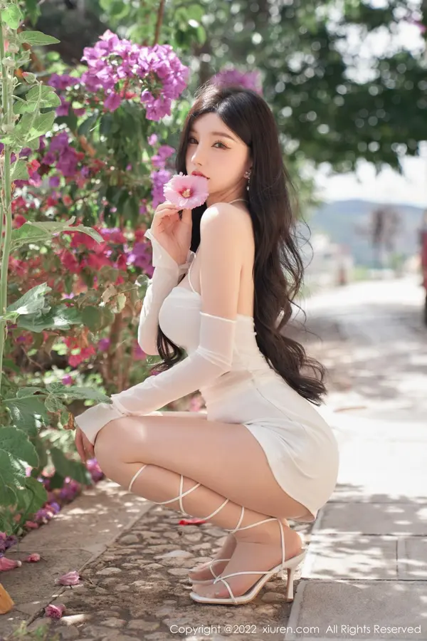 Vol. 05271 周于希Sally(90P)