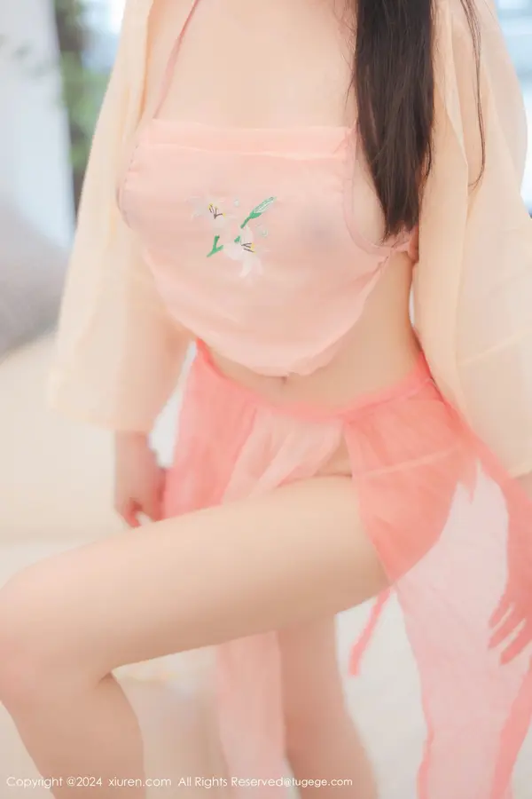Vol. 08906 软软酱(90P)