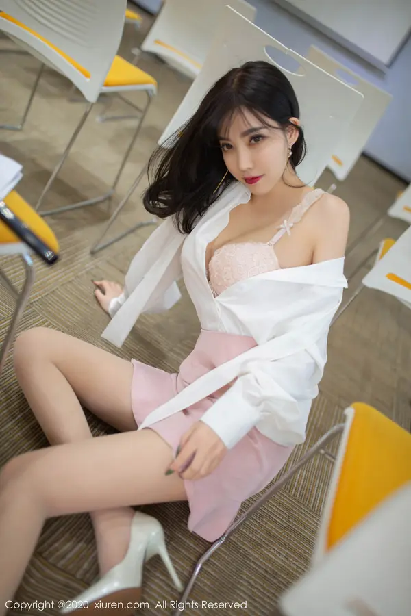Vol. 01955 杨晨晨sugar(68P)