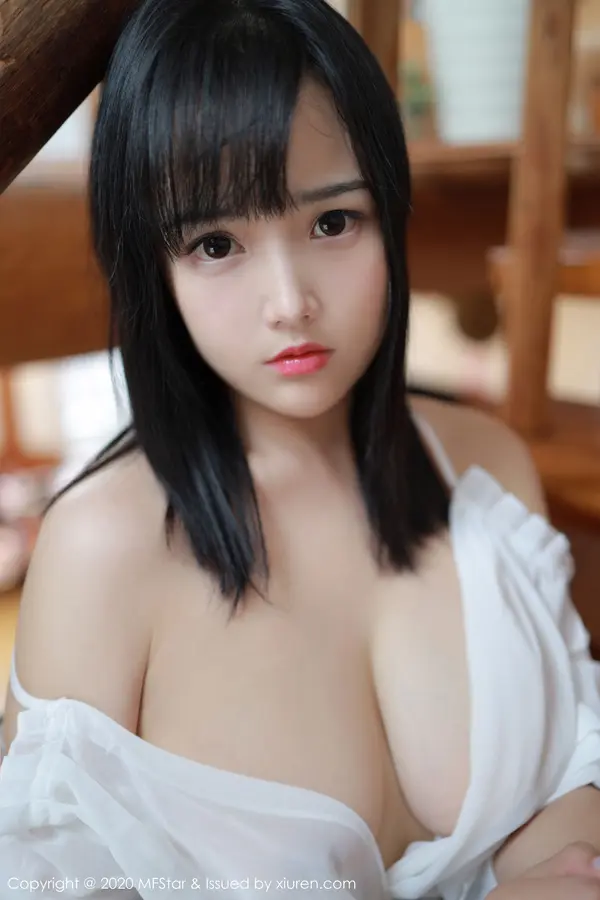 Vol. 0260 徐微微mia(51P)