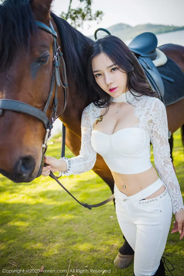 Vol. 02380 夏雪爱(42P)