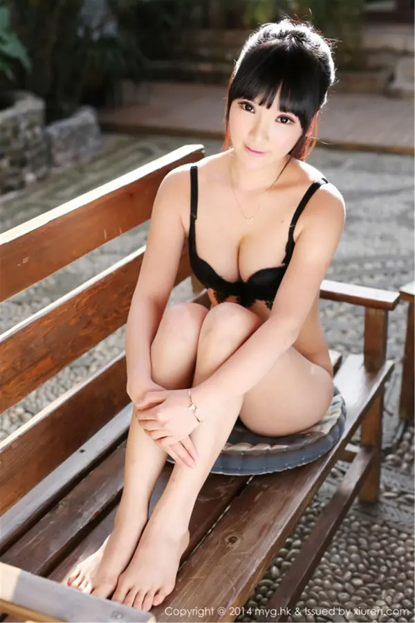 Vol. 0070 妮儿Bluelabel(58P)