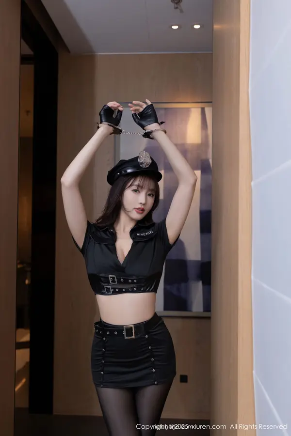 Vol. 10081 陆萱萱(82P)