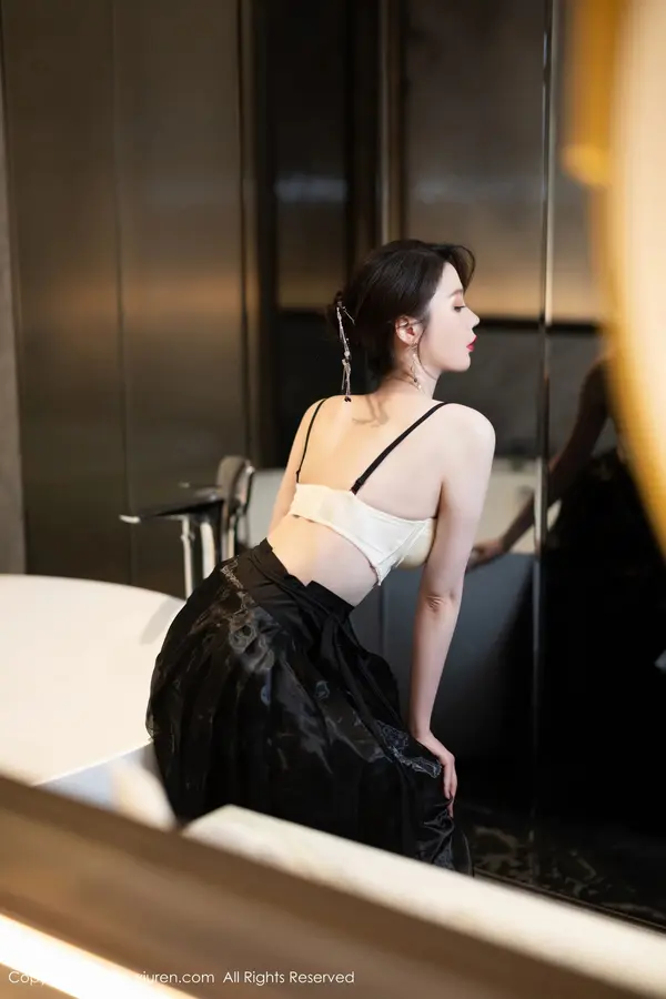 Vol. 08465 梦心玥(83P)