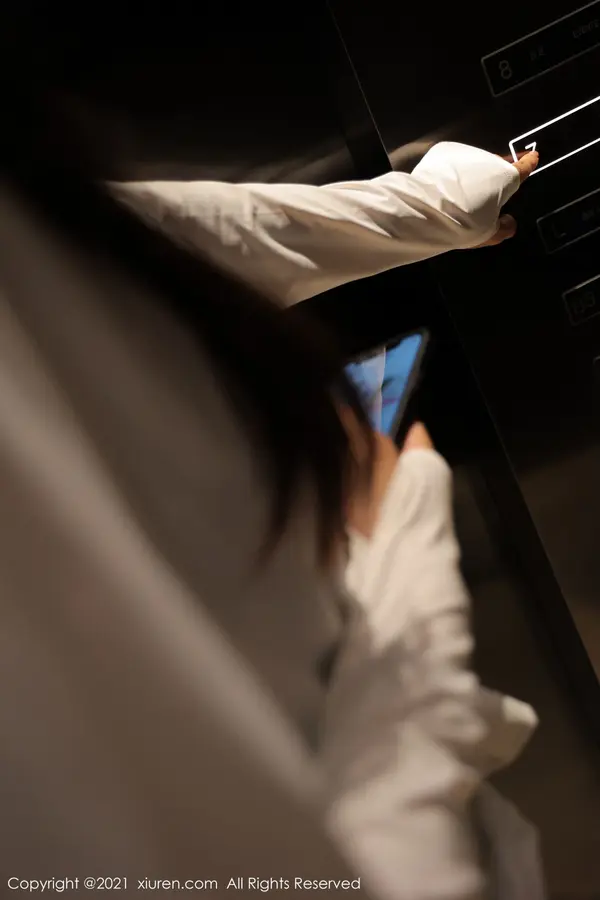 Vol. 03956 蓝莓FY(84P)