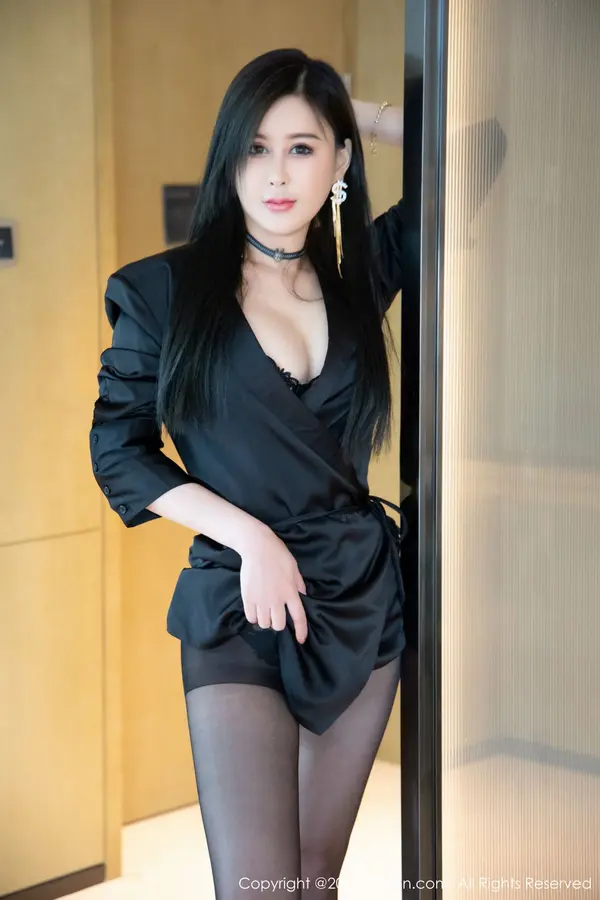 Vol. 03806 闫璐璐(41P)