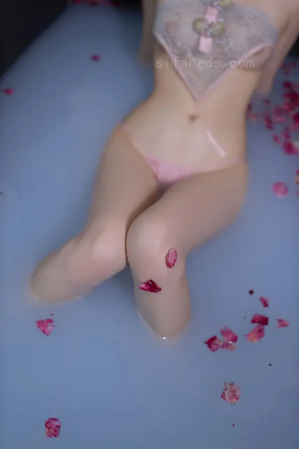 鱼子酱Fish《花瓣浴》(120P)