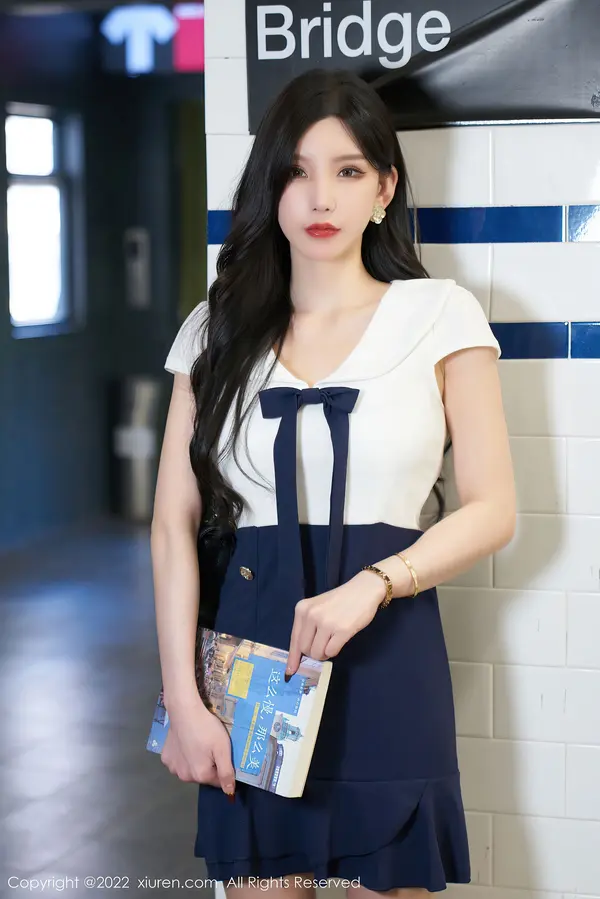 Vol. 04979 周于希Sally(81P)
