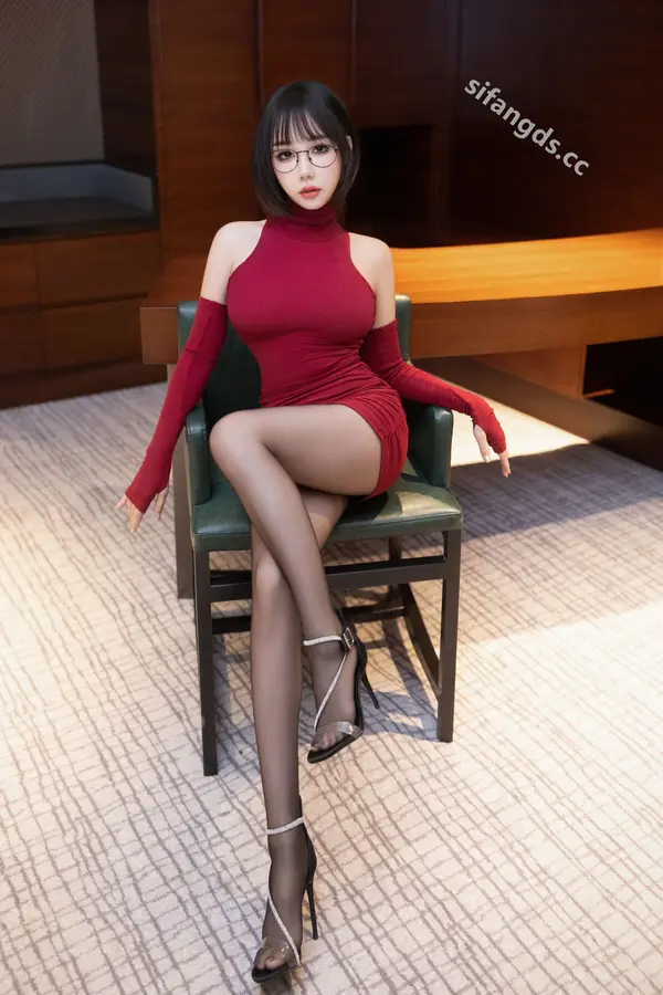 Vol. 9096 波巧酱《私购流出》(85P + 3V)
