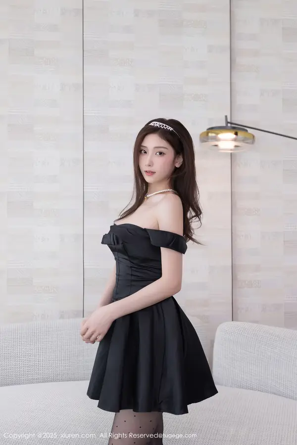 Vol. 10878 刘婷婷(72P)