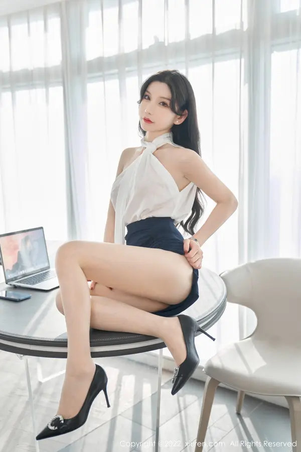 Vol. 05948 周于希Sally(71P)