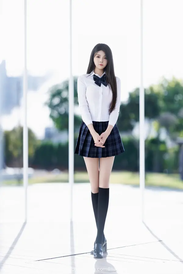Vol. 09682 初梦瑶(92P)