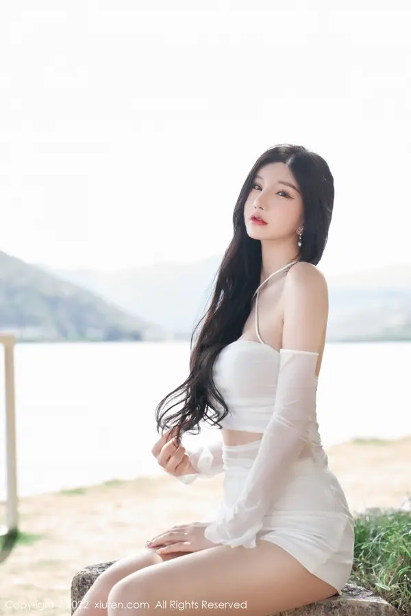 Vol. 05271 周于希Sally(90P)