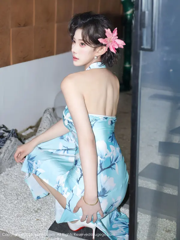 Vol. 10594 梨霜儿(83P)