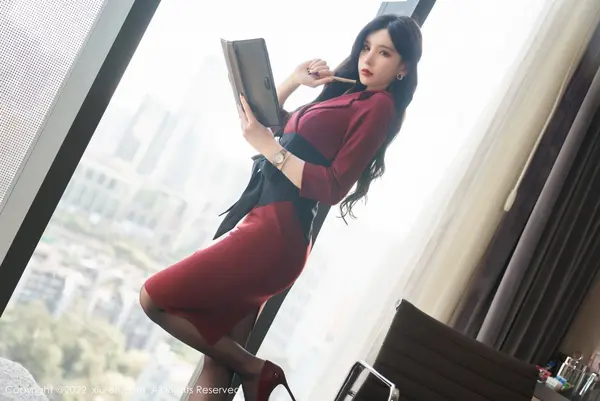 Vol. 04877 周于希Sally(77P)