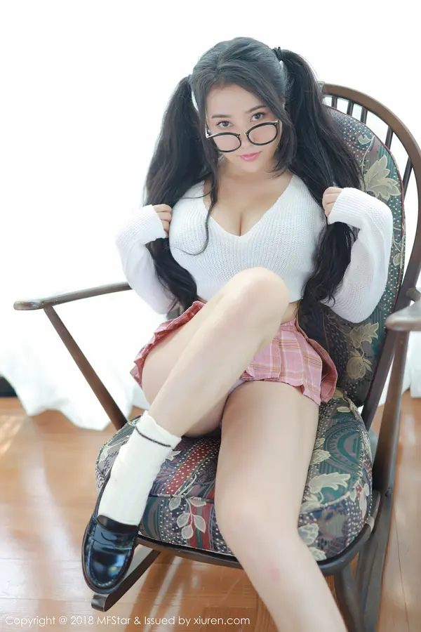 Vol. 0168 Manuela玛鲁娜(49P)
