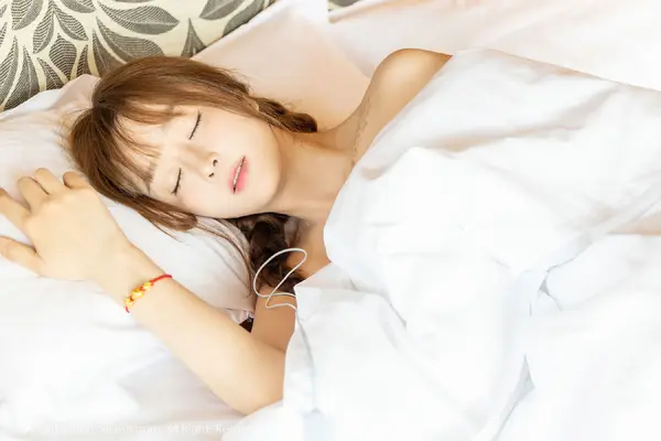 Vol. 03366 王雨纯(99P)