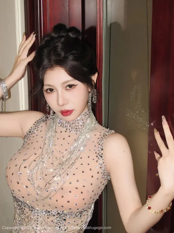 Vol. 10802 尹甜甜sunny(89P)