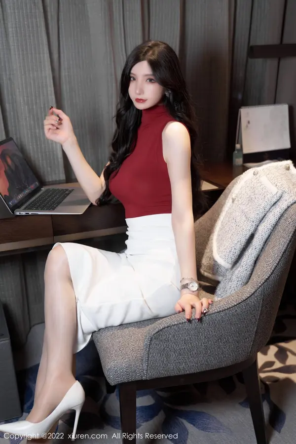 Vol. 04728 周于希Sally(77P)