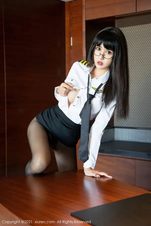 Vol. 04207 Emily尹菲(59P)