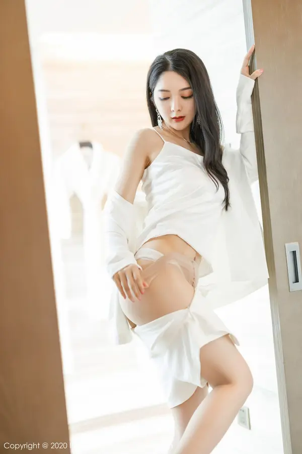 Vol. 0484 Angela小热巴(74P)