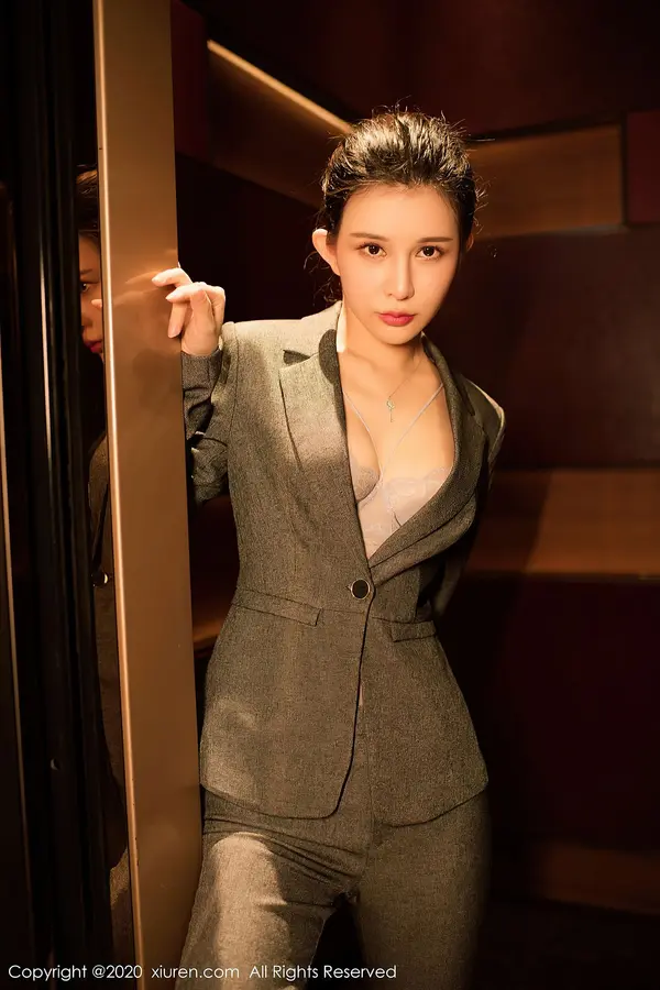 Vol. 02896 张雨萌(46P)