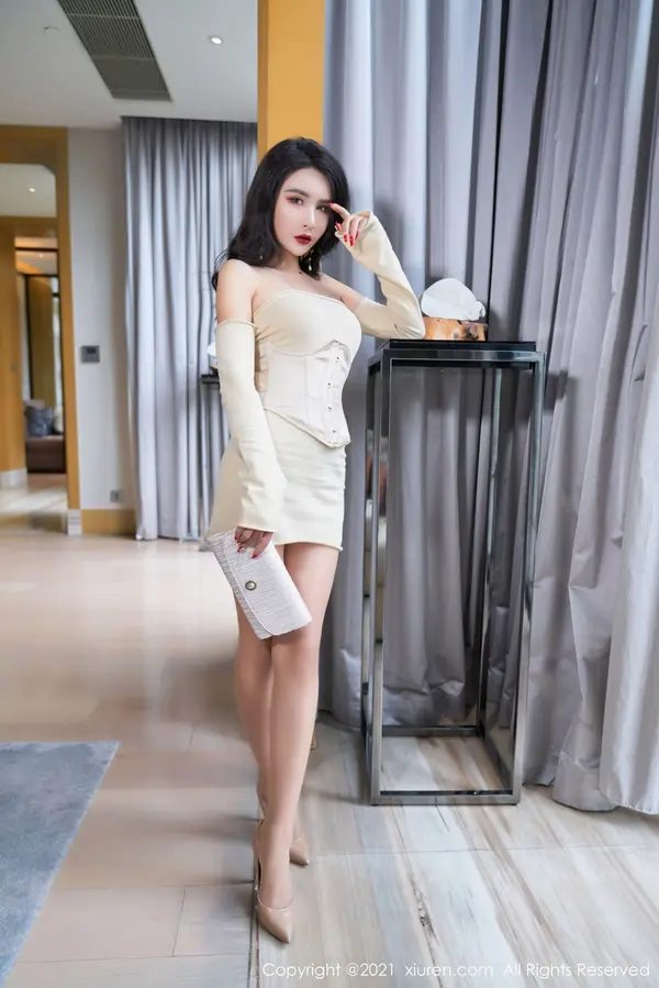 Vol. 03850 Emily尹菲(62P)