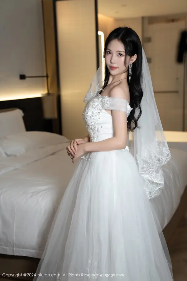 Vol. 08998 利世(101P)