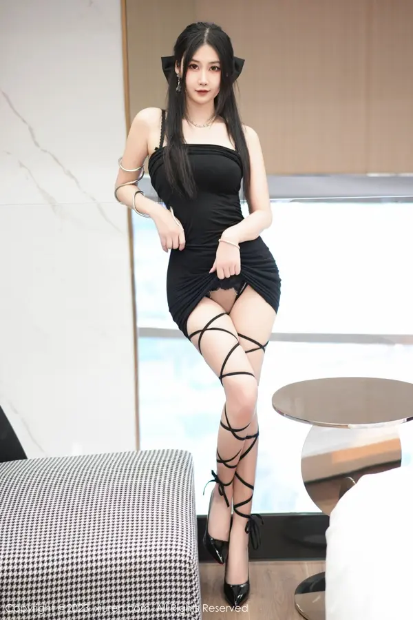 Vol. 07394 laura阿姣(73P)