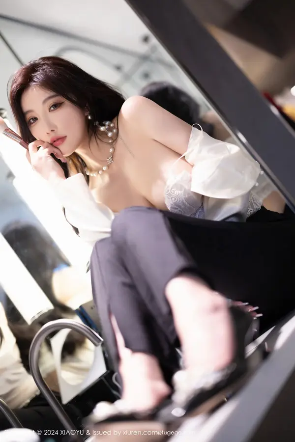 Vol. 1233 杨晨晨Yome(81P)