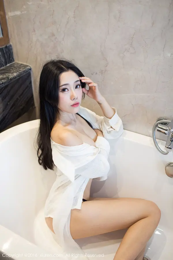 Vol. 00519 兜豆靓Youlina(53P)