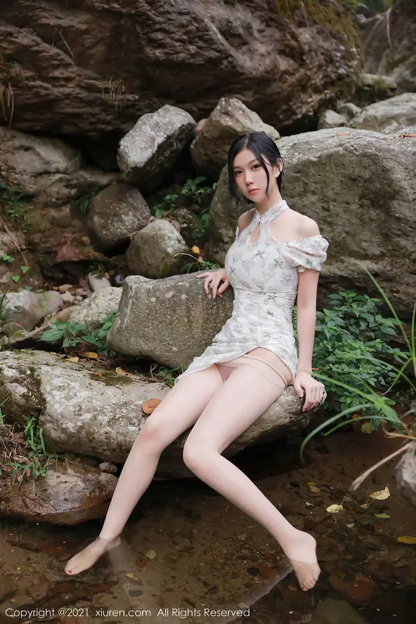 Vol. 04229 李雅柔182CM(49P)