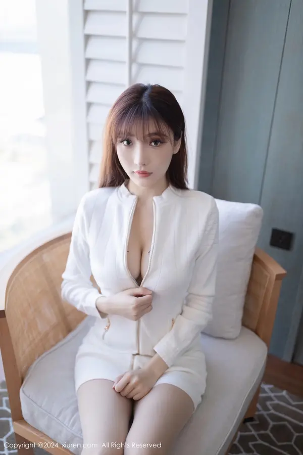 Vol. 08233 陆萱萱(80P)