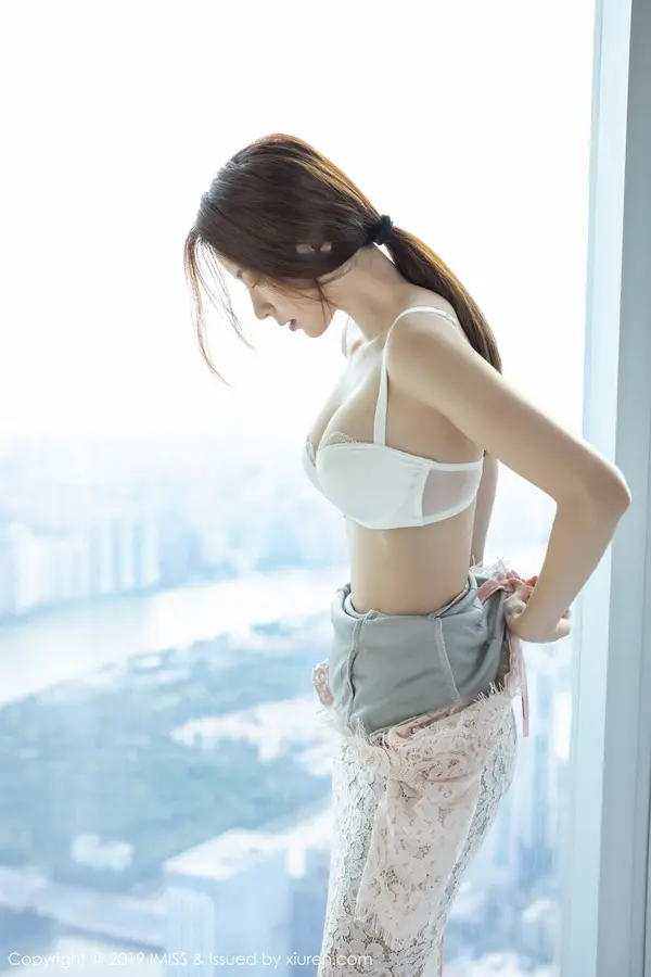 Vol. 0366 Carry(38P)