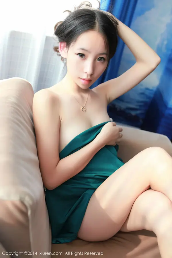 Vol. 00223 梓萱Crystal(52P)