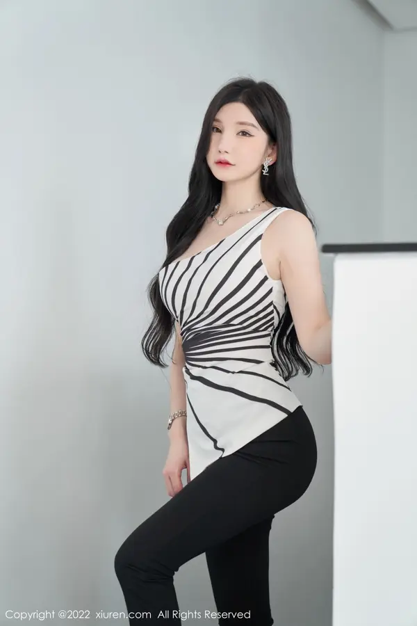 Vol. 05361 周于希Sally(78P)