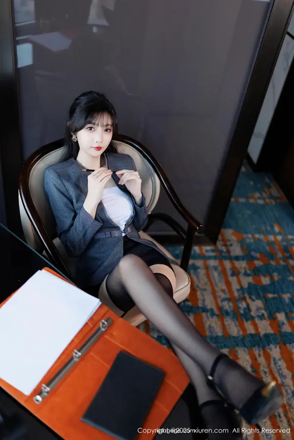 Vol. 09957 樱桃小阑子(86P)