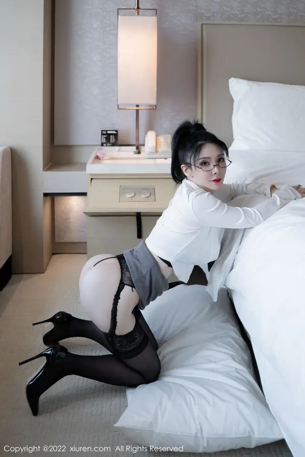 Vol. 05856 潘娇娇(119P)