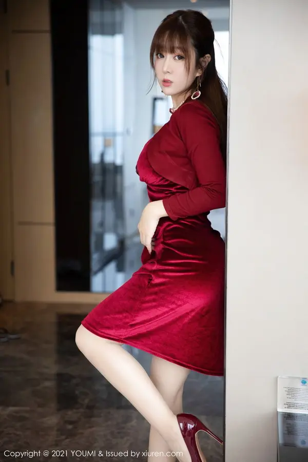 Vol. 0588 王雨纯(49P)